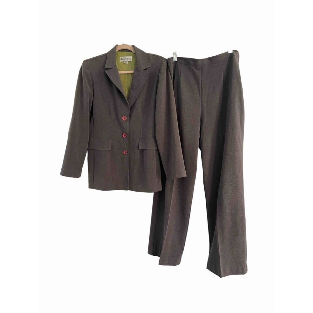 Danny & Women's Pants Suit Gray Fully Lined Long Sleeve Jacket Size 10 Petite